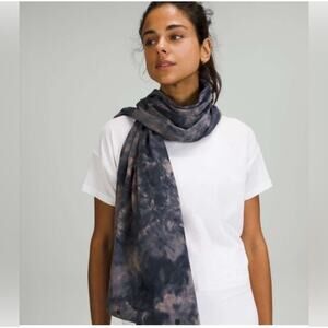Lululemon Customizable Snap Scarf OS Diamond Dye Lunar Rock True Navy Rulu